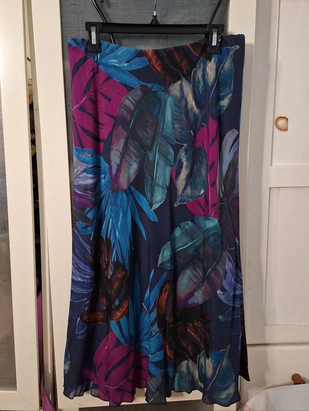 NWT Karen Lane L Majestic Magenta Midi Skirt Bias Cut Tropical - Picture 9 of 9
